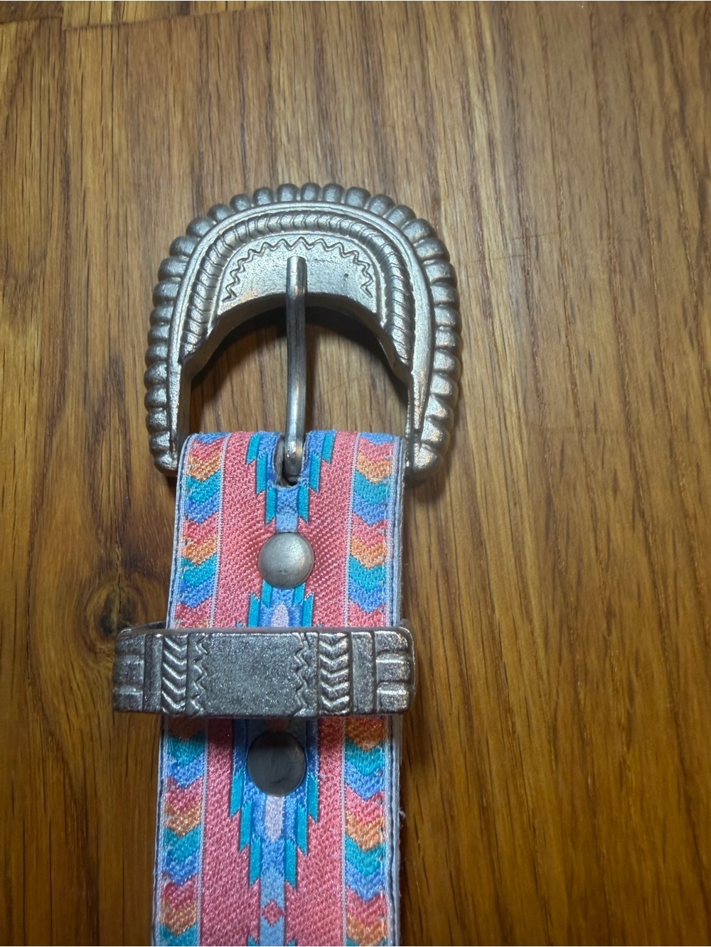 Vintage Nuovo Southwestern Pattern Belt with Silver Buckle (018) - Picture 10 of 11